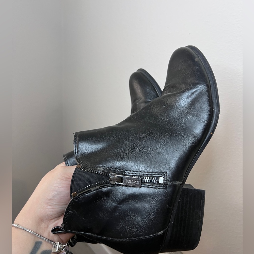 Unisa Black Ankle Boots